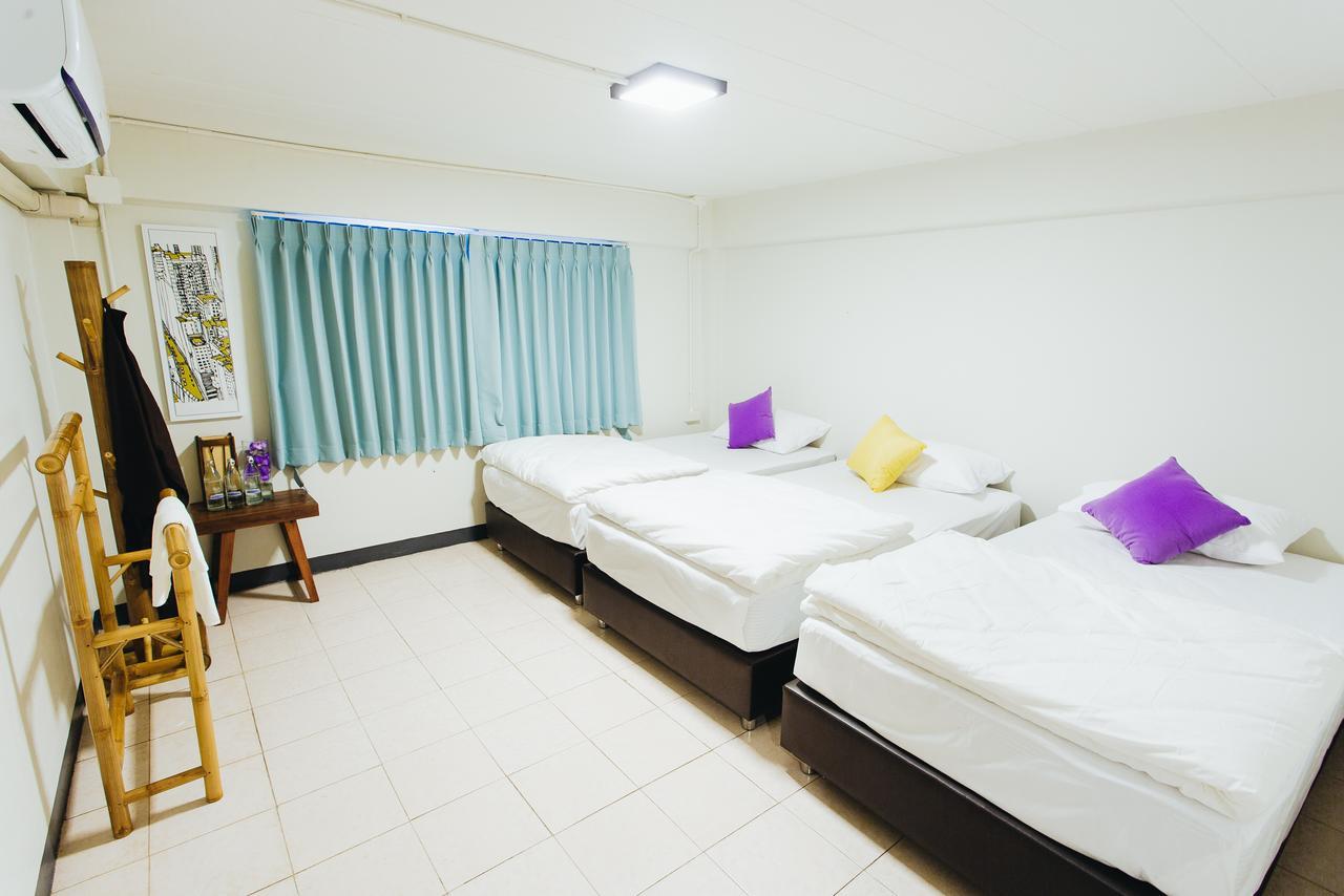Soft Dormtel Night Bazaar Hostel Chiang Mai Exterior foto