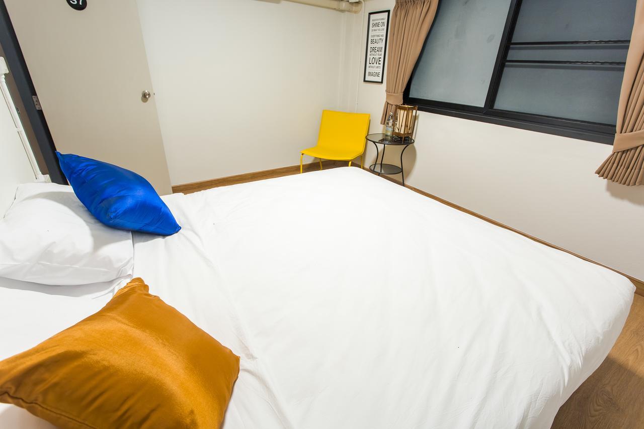 Soft Dormtel Night Bazaar Hostel Chiang Mai Exterior foto